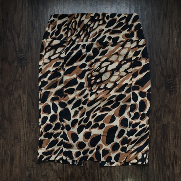 EXPRESS CHEETAH PENCIL SKIRT - Picture 3 of 6